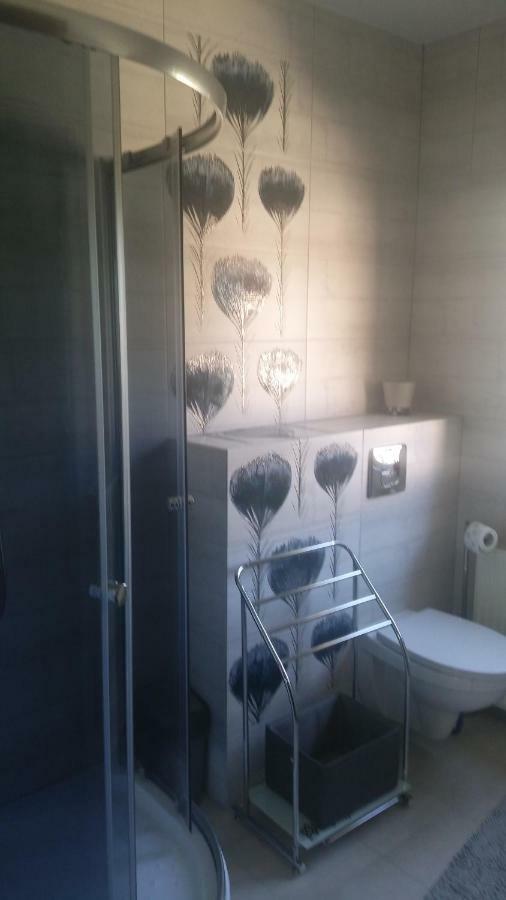 A I M Apartment Wiselka Bagian luar foto